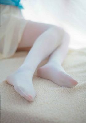 美女和老师拔萝卜_BD国语高清视频播放