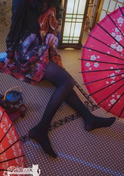 锦衣之下全集免费观看_720神马影院在线