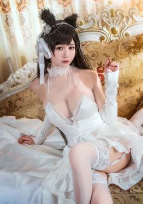 没戴奶罩的妇女_4K免费观看最新